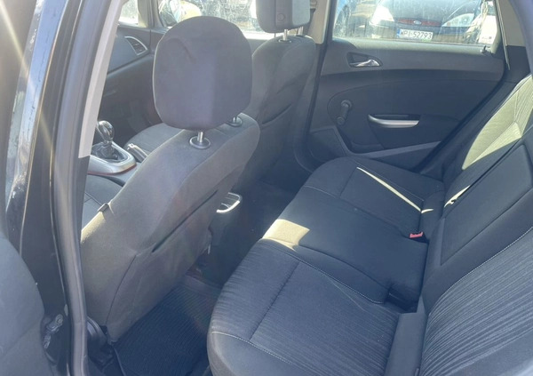Opel Astra cena 18900 przebieg: 168000, rok produkcji 2012 z Białystok małe 56